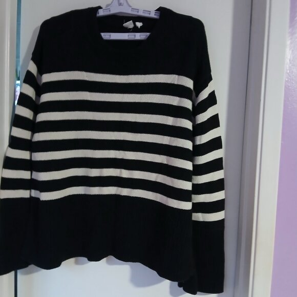 GAP Sweaters - GAP Women's  Boxy Black and White Striped Sweater  SZ S
